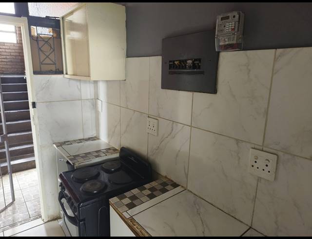 1 BEDROOM APARTMENT FOR SALE IN MUCKLENEUK